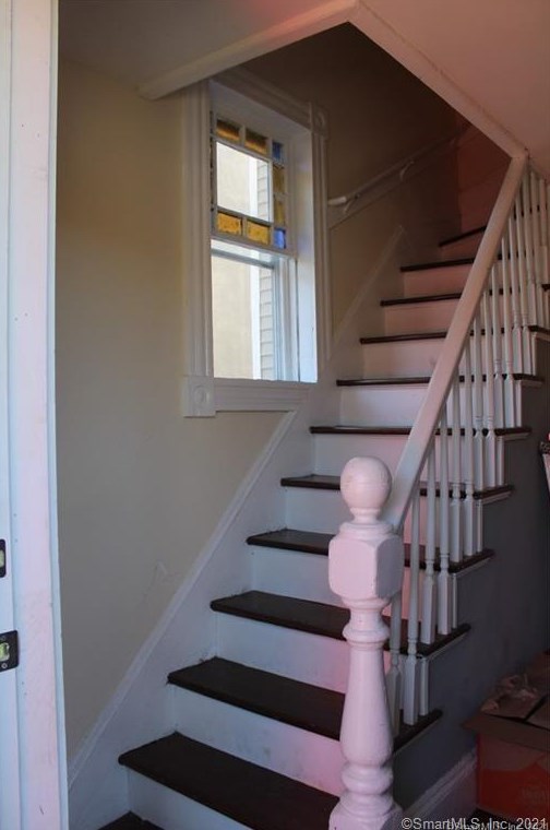 1793 Central Ave #2nd Fl, Bridgeport, CT 06610