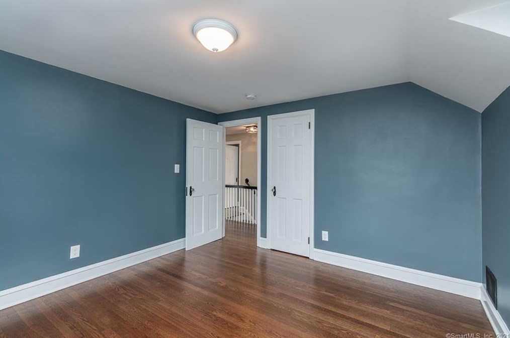 932 Ridge Rd, Hartford CT  06109-2855 exterior