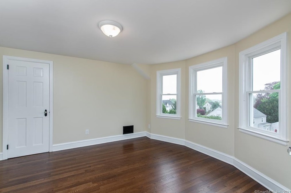 932 Ridge Rd, Hartford CT  06109-2855 exterior