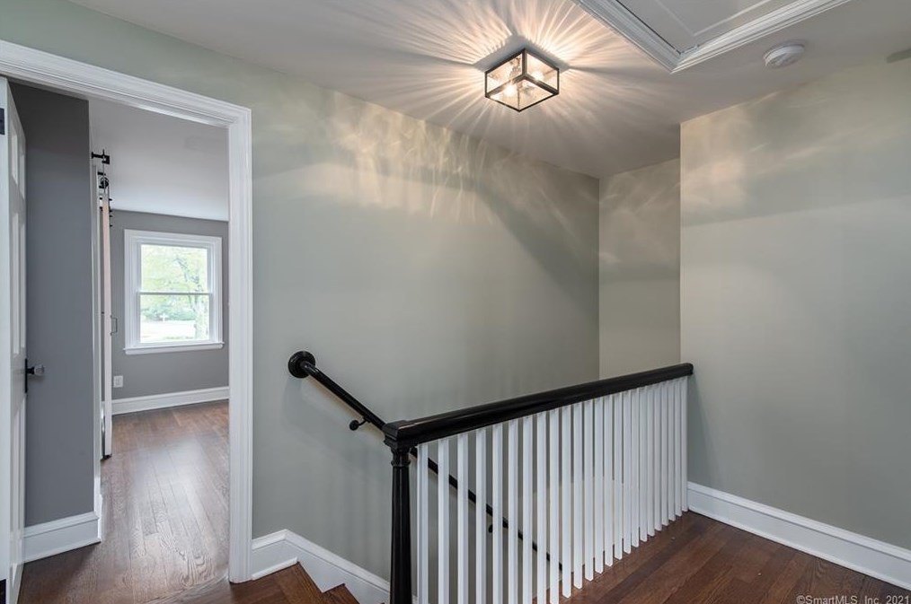 932 Ridge Rd, Hartford CT  06109-2855 exterior
