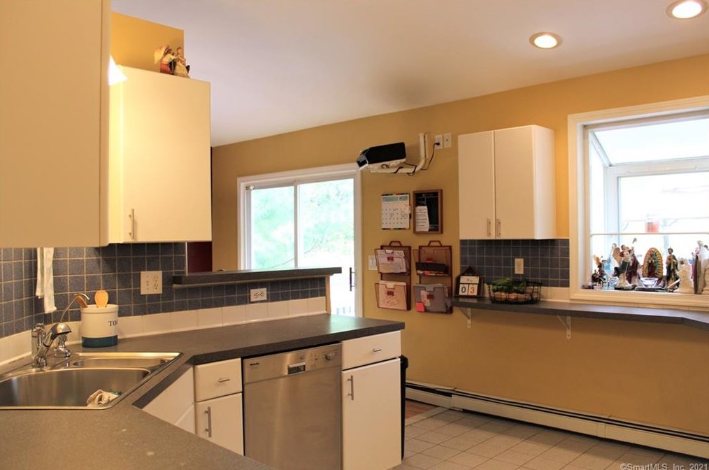 3 Shelter Rock Rd, Bethel, CT 06801