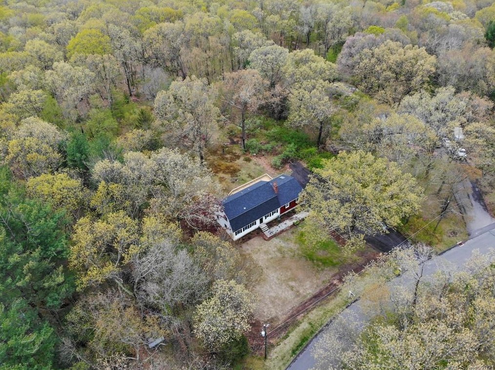 21 Surrey Trail, Sandy Hook, CT 06482