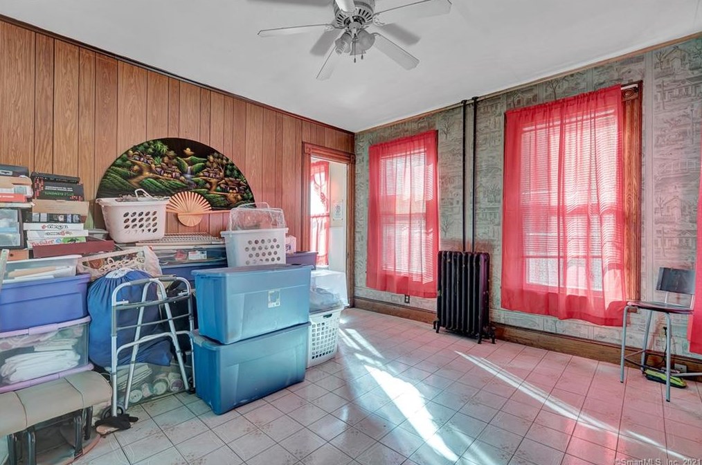 137 Blatchley Ave, New Haven CT 06513-3508 exterior