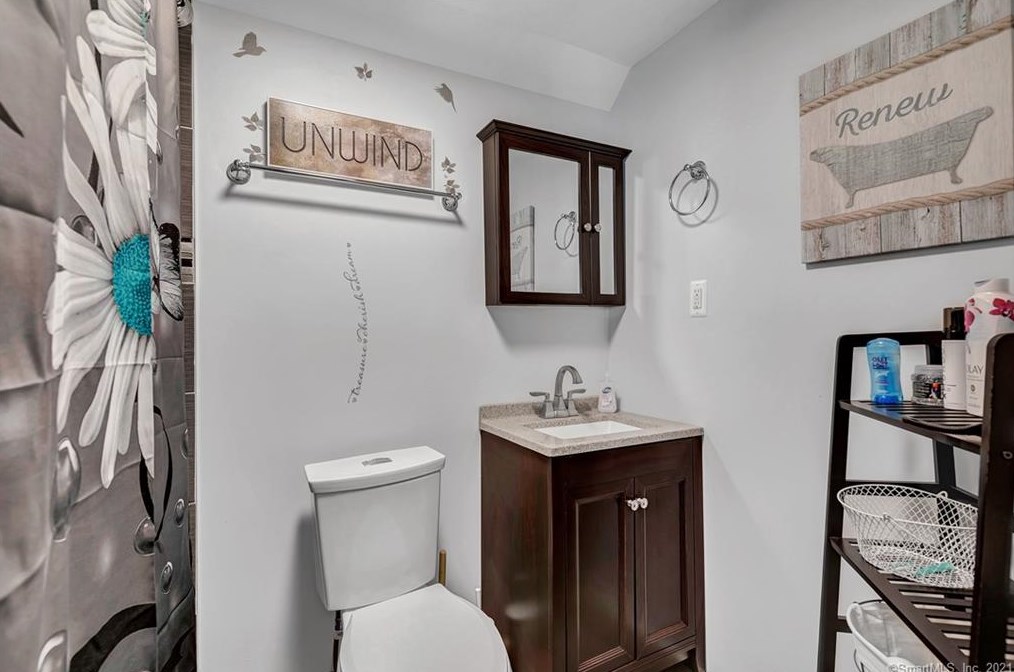 137 Blatchley Ave, New Haven CT 06513-3508 exterior