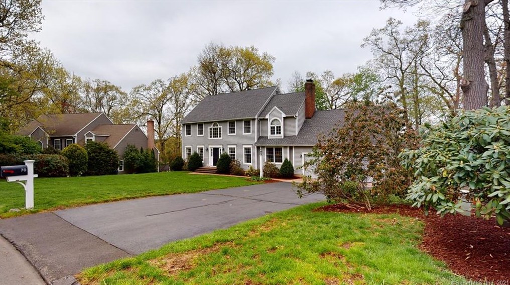 70 Westview Ter, Unionville, CT 06085 exterior