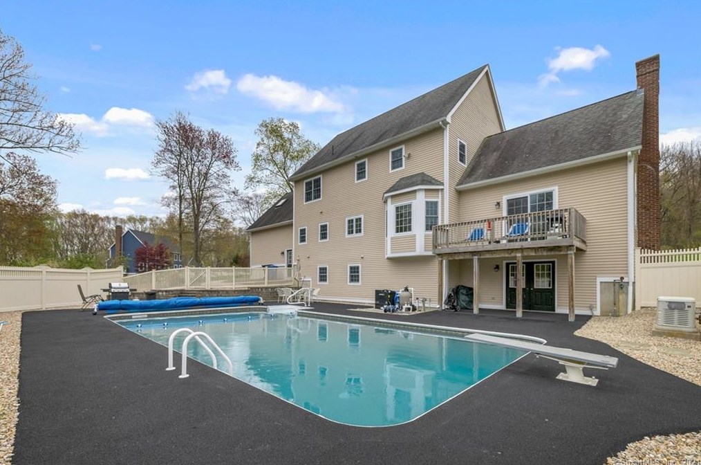 51 Settlers Ln, Colchester, CT 06415