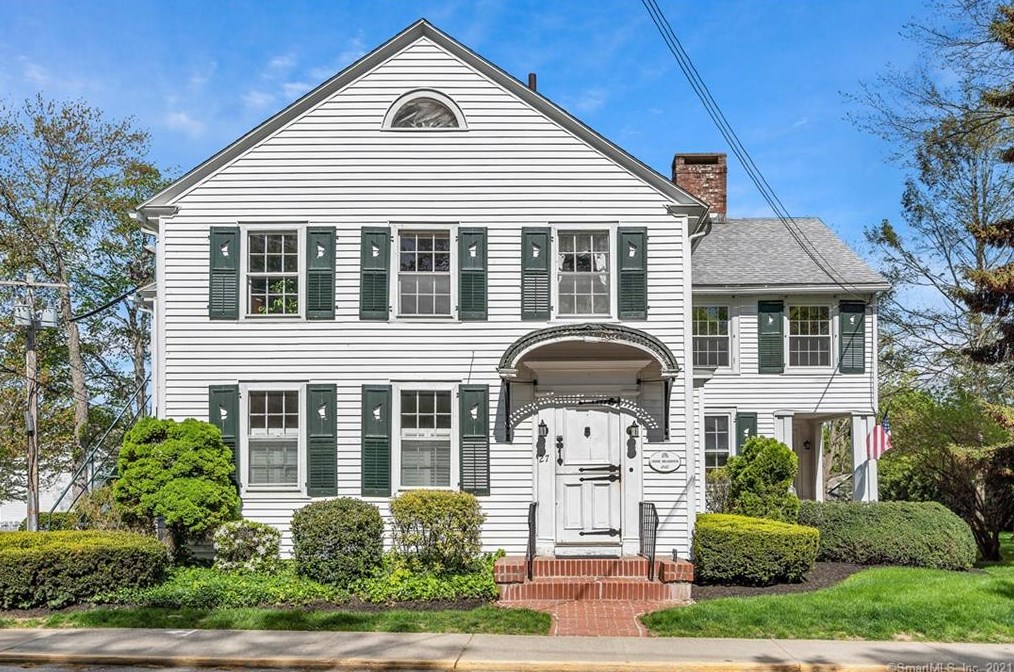 27 N Main St #4, Essex, CT 06426