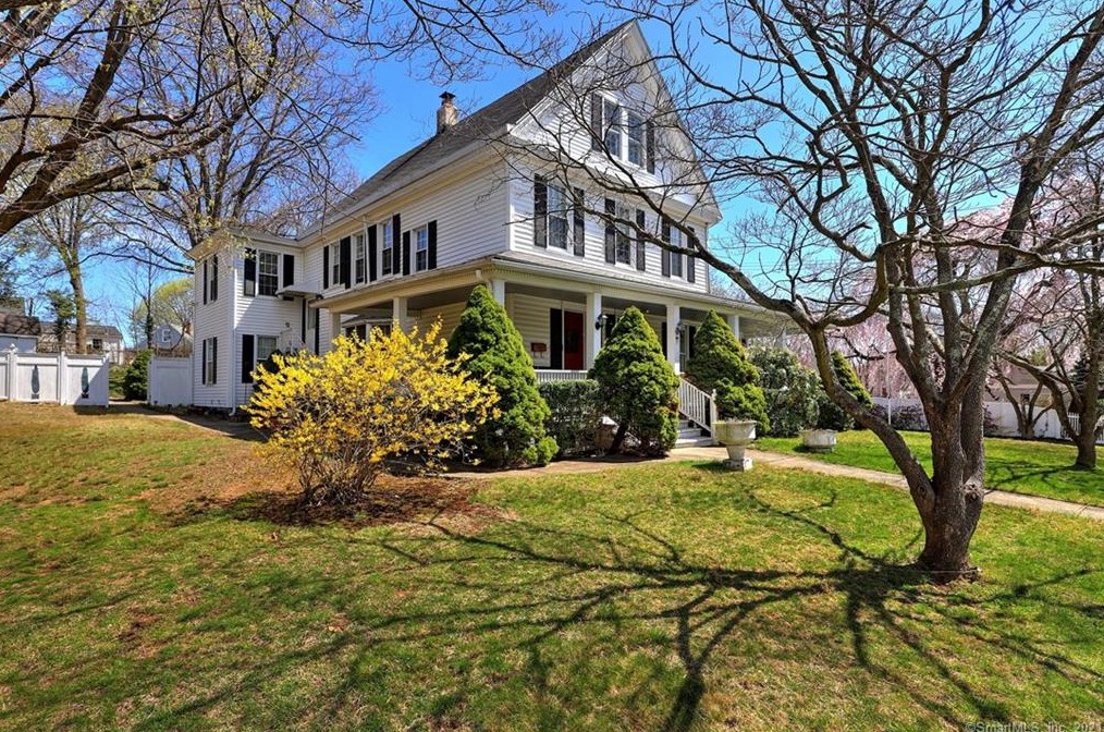 99 Clark St, Milford, CT 06460