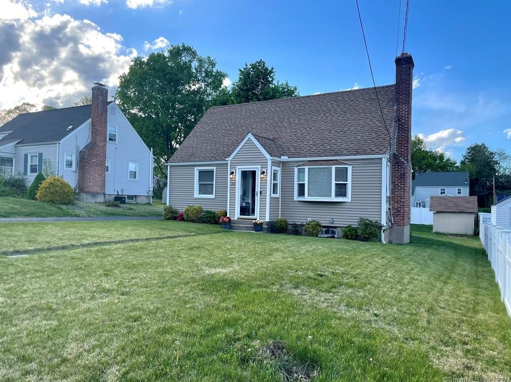 33 Tobler Ter, Hartford, CT 06109-3359