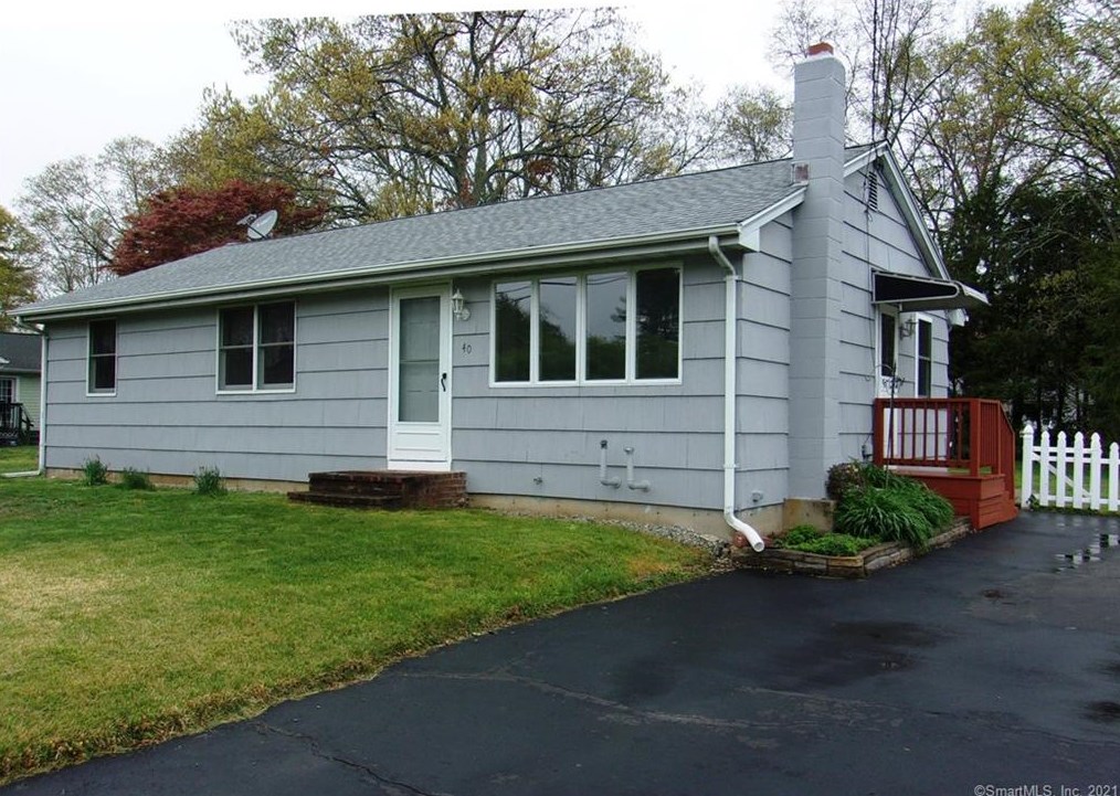 40 Toper Rd, Plainfield, CT 06374 exterior