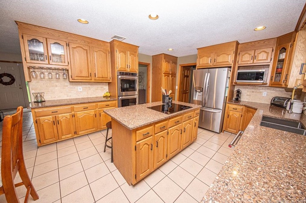 465 Springfield Rd, Somers, CT 06071