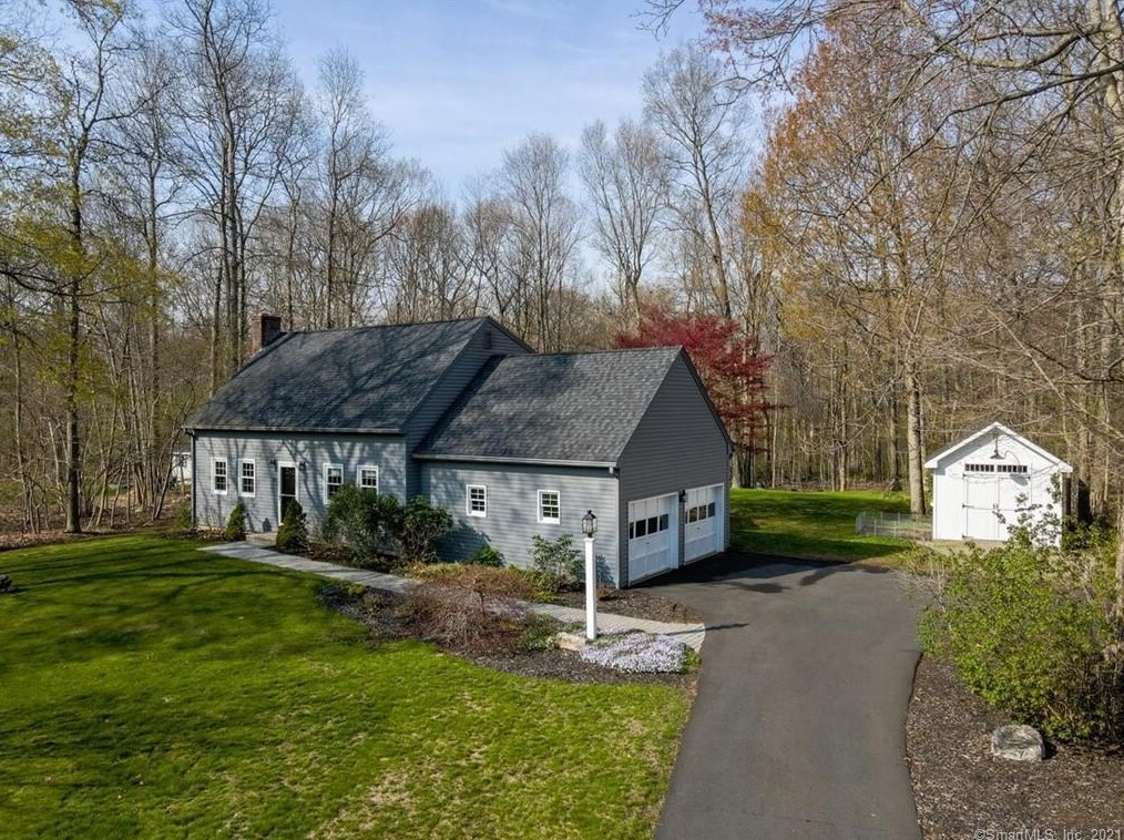 108 Scarboro Rd, Hebron, CT 06248