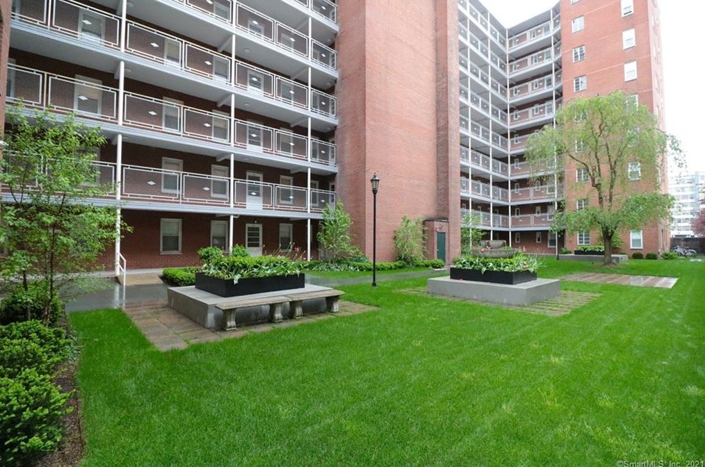 700 Summer St #3c, Stamford, CT