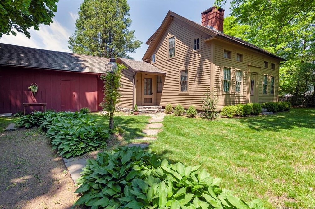 534 Mcveagh Rd, Westbrook, CT 06498-1517