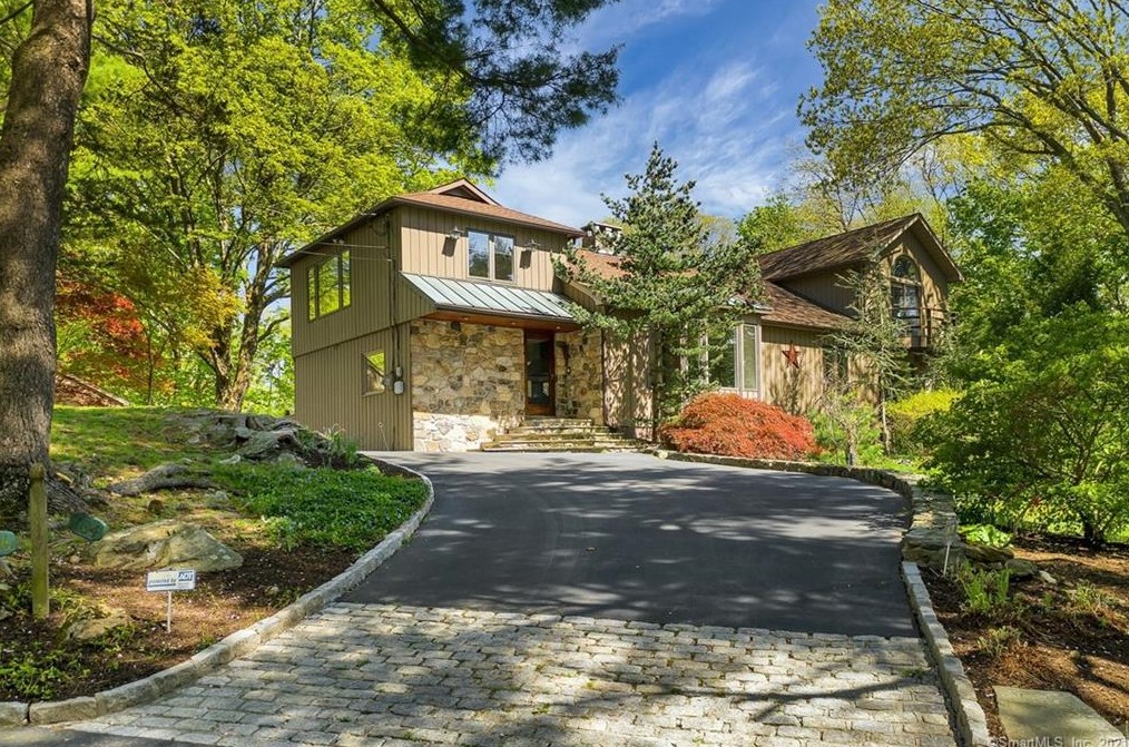 104 Stonecrest Rd, Ridgefield, CT 06877