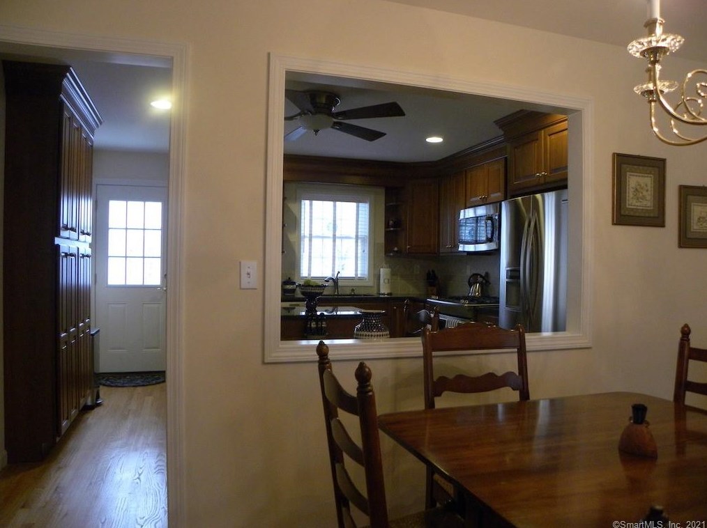 14 Cross Creek Rd, Plainfield, CT 06374-1054