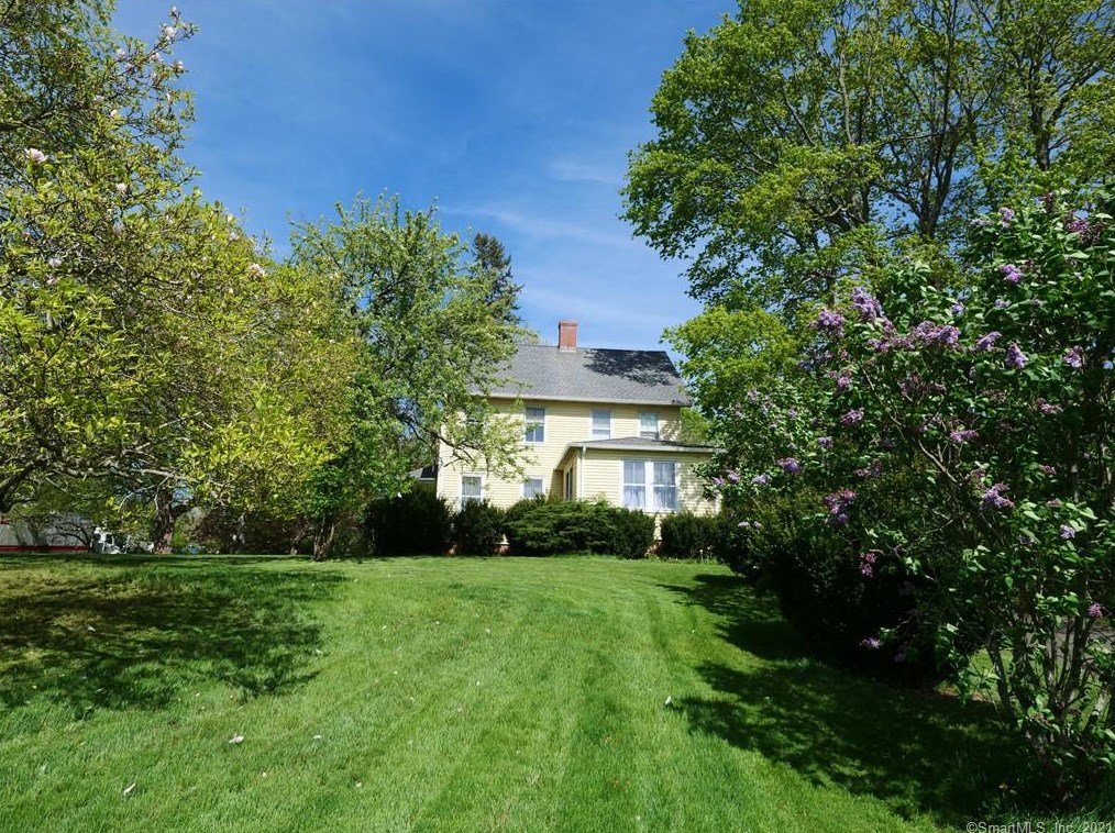 465 Boston St, Guilford, CT 06437
