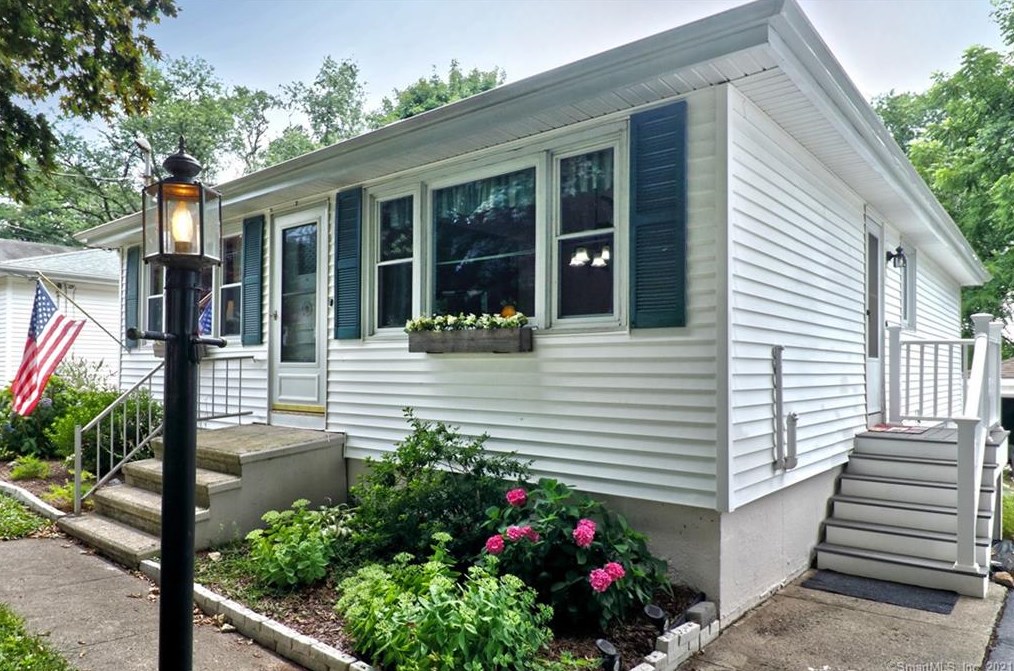 35 Penn St, New Haven, CT 06514 exterior