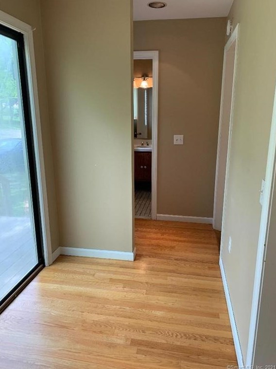 100 Forest St, New Haven CT  06518-2811 exterior