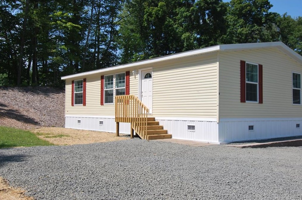 160 Mt Pleasant Rd #11a, Newtown, CT 06470