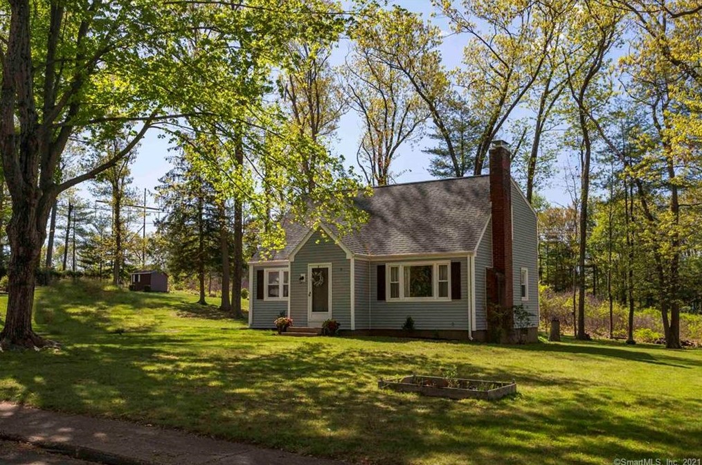 42 Santina Dr, Manchester, CT 06040