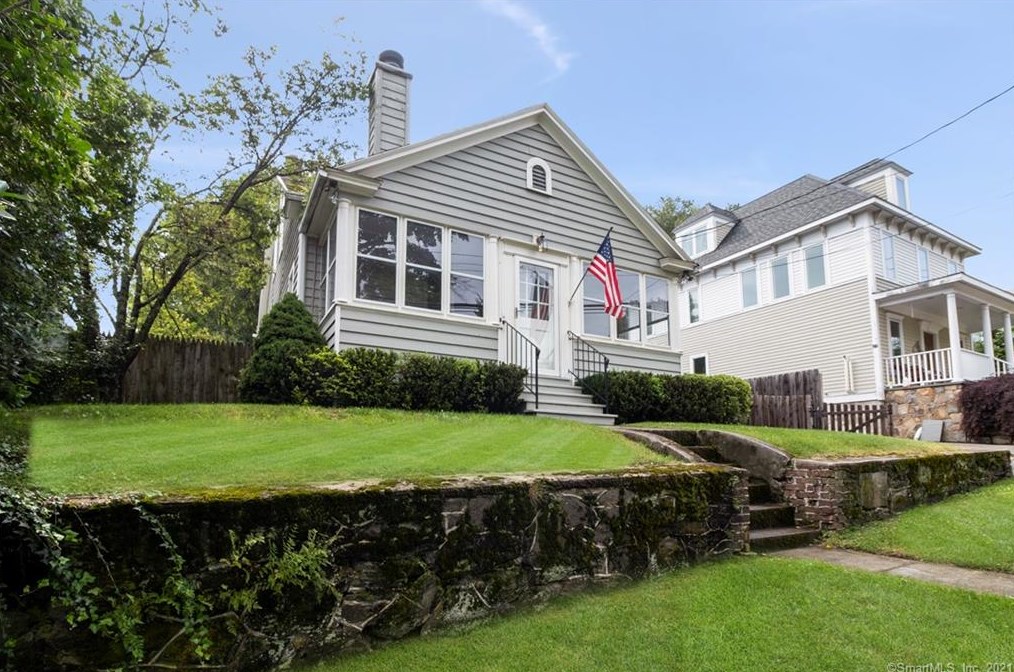 185 Woodrow Ave, Southport, CT 06890