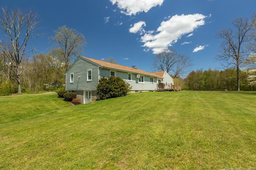 15 Carrier Rd, Colchester, CT 06415