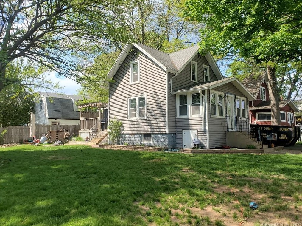 61 Twining St, Plainville, CT 06062