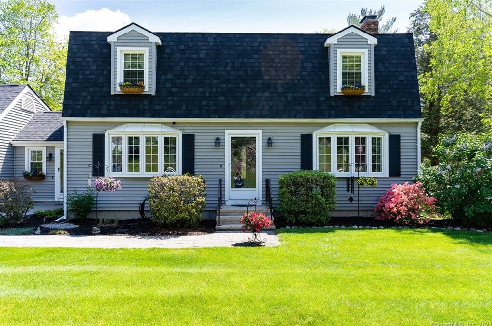 59 Orleans Dr, Bristol, CT 06010