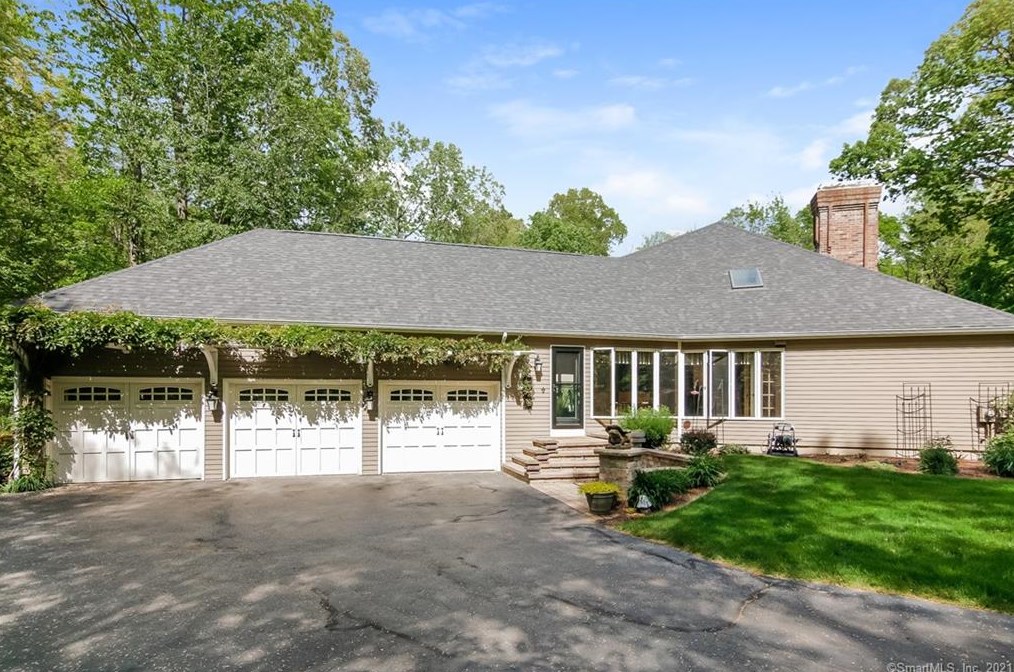 55 Fawn Run, Glastonbury, CT 06033