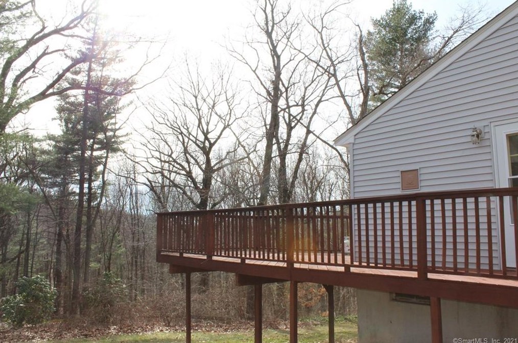 625 Old Post Rd, Tolland, CT 06084