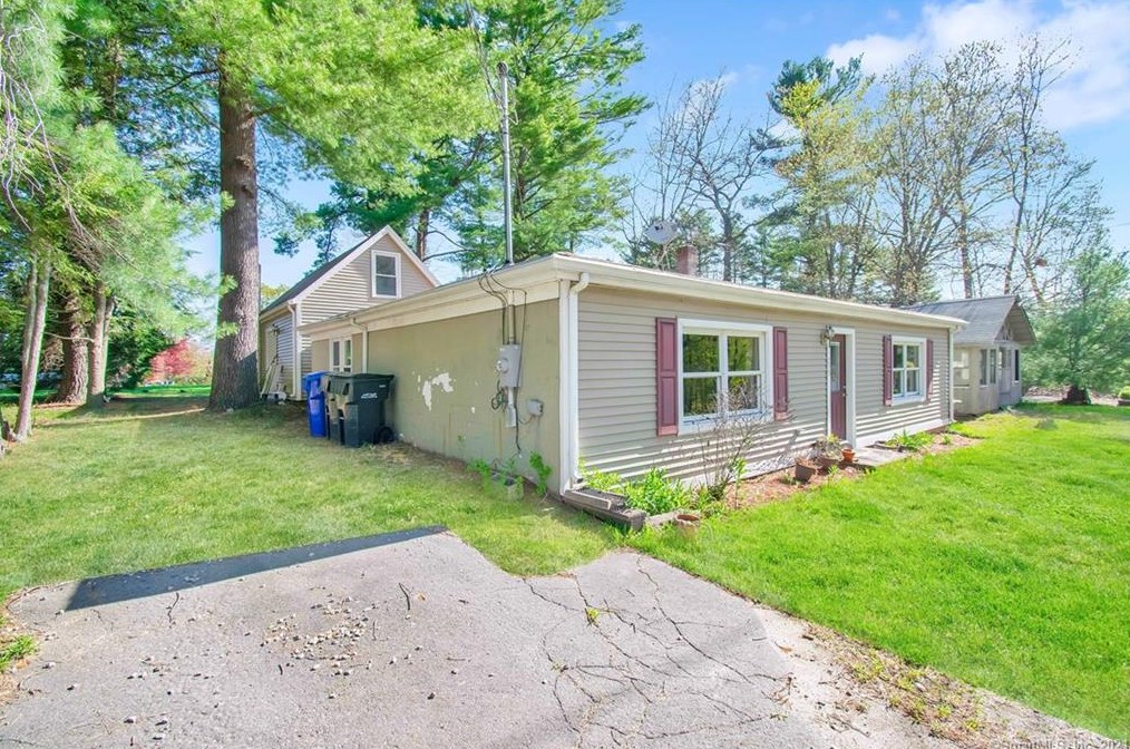 255 Sandy Beach Rd, Ellington, CT 06029