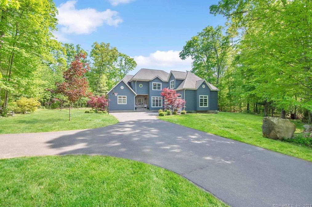 31 Galbraith Rd, Somers, CT 06071