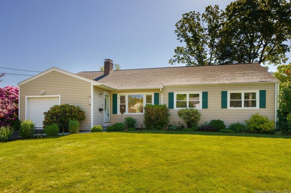 139 Elizabeth Dr, Manchester, CT 06042