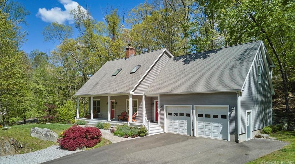 79 Maple St, Chester, CT 06412