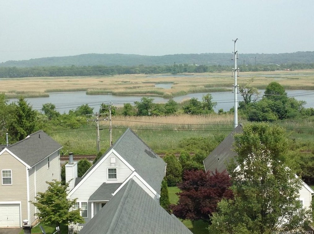 2390 State St, New Haven CT  06517-3716 exterior