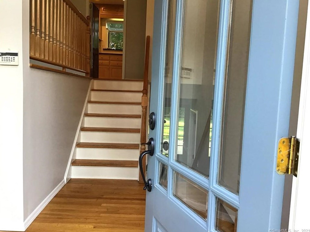 78 Holmes Ave, Tokeneke, CT 06820
