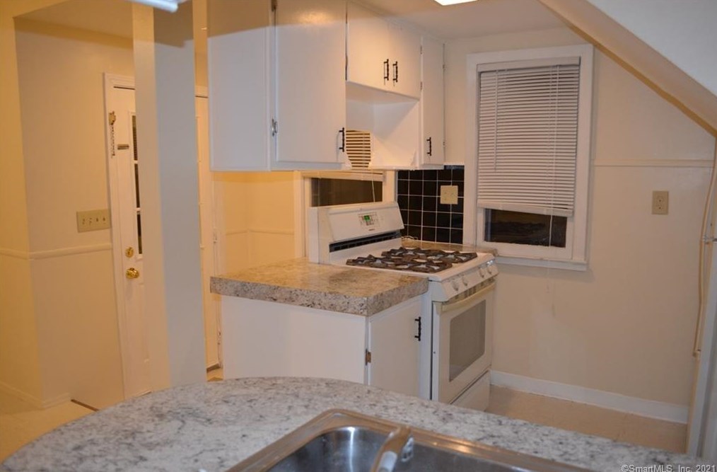 24 Judson Ave #1, Hartford, CT 06118