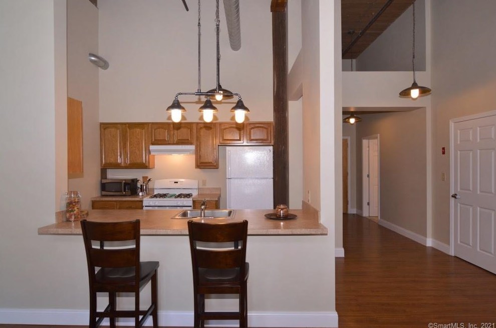 5 Clark St #105, Pawcatuck, CT 06379