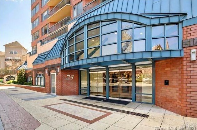 25 Forest St #12f, Stamford, CT 06901