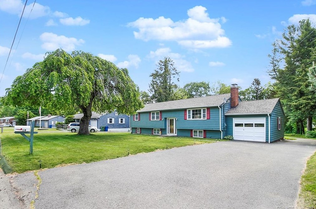 18 Glenwood Dr, Windsor, CT 06095