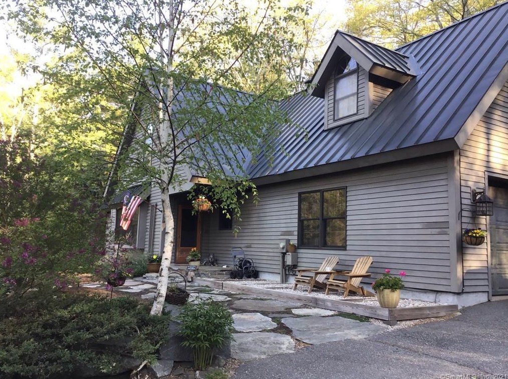 44 Pine Rd, Colbrook, CT 06021