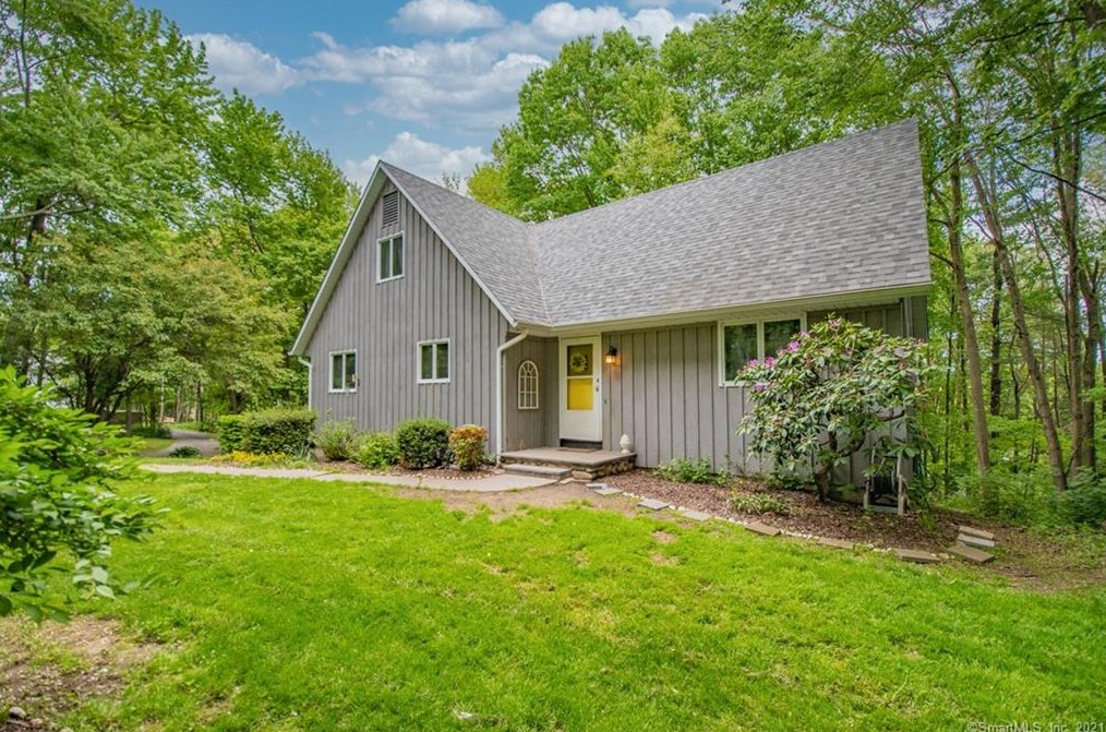 41 Hillside Ave, Terryville, CT 06786