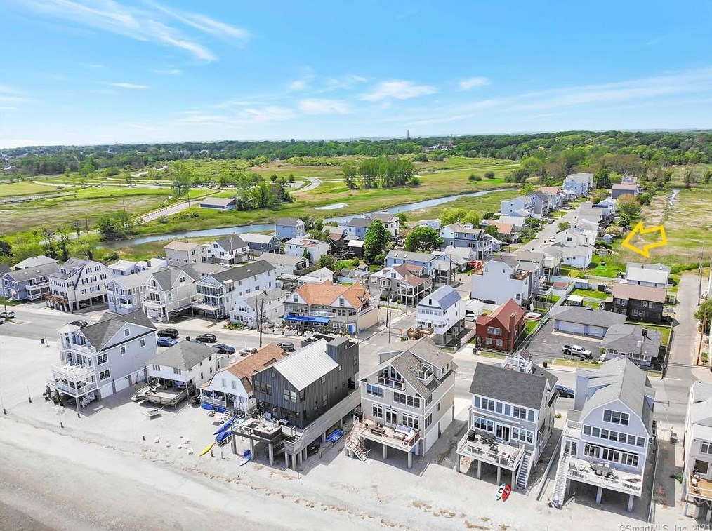 31 Cooper Ave, Milford, CT 06460