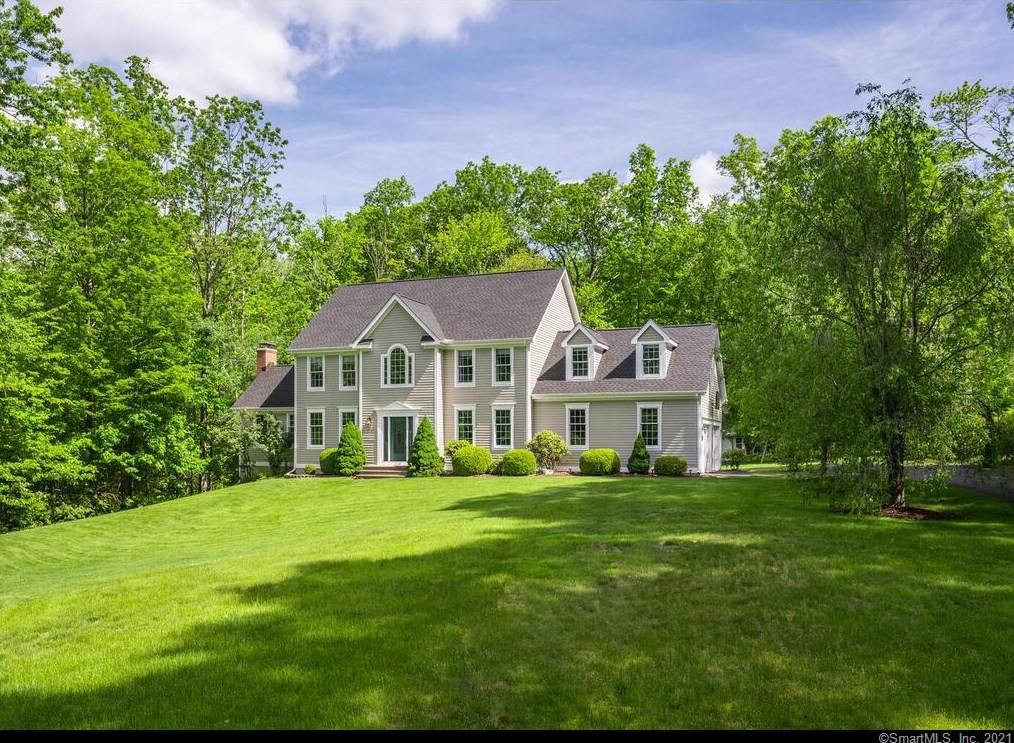 18 Thronebrook Rd, Granby, CT 06090
