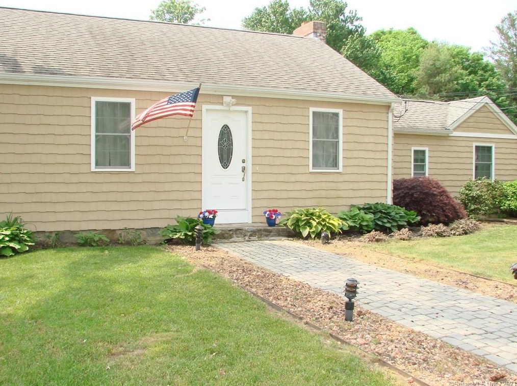 1350 Boston Post Rd, Fenwick CT  06475-4408 exterior