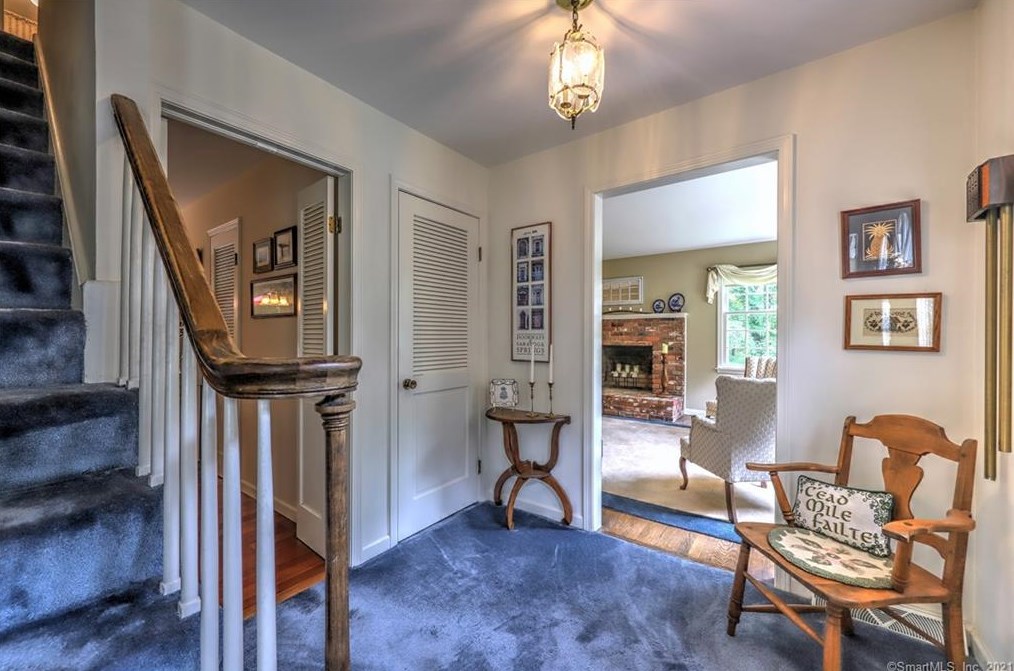 121 Wells Rd, Upper Stepney, CT 06468