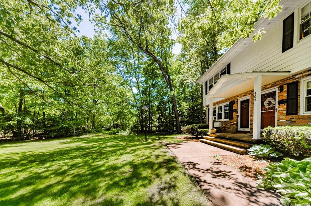 403 Robin Ct, Cheshire, CT 06410