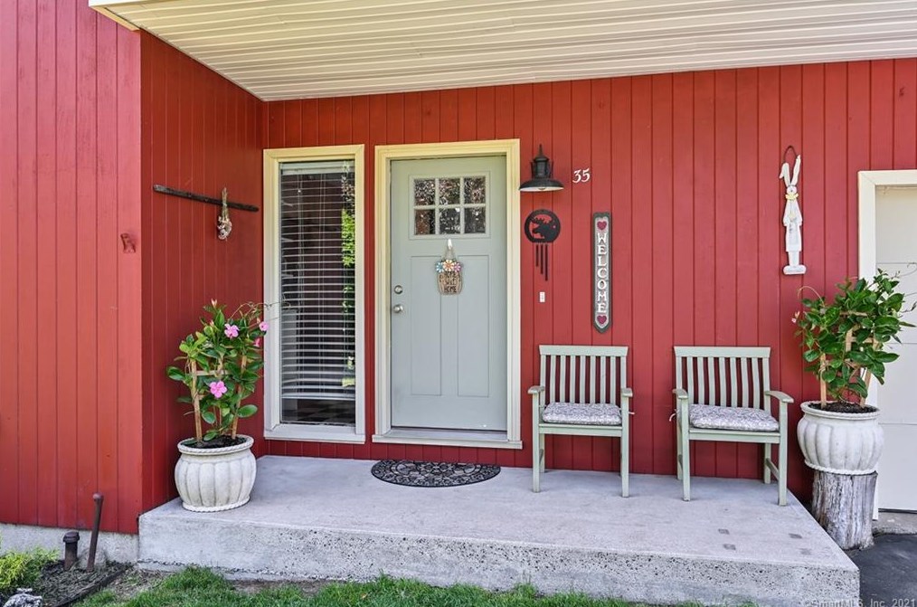 35 Ridge Rd, Terryville, CT 06786