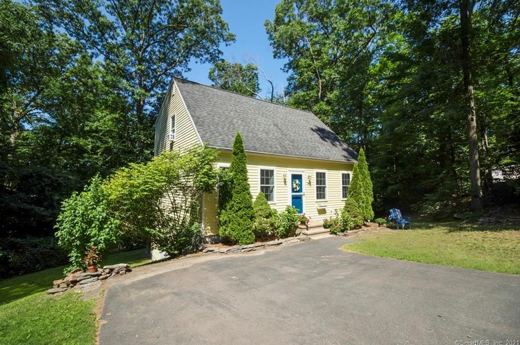 79 Depot Hill Rd, Cobalt, CT 06414